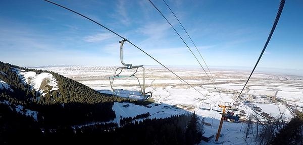 初识滑雪要买些什么？滑雪新人的装备清单