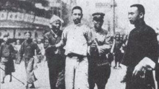上海解放当天，我党去监狱请一位70岁老人，来主持大局，他是谁