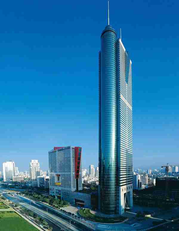 不断刷新“第一”高度的中国摩天大楼