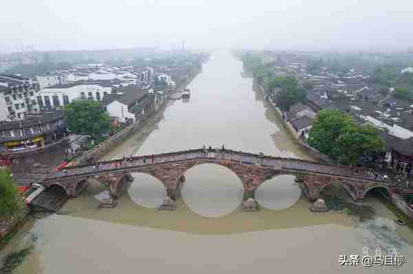 杭州周边超值得去的3座古镇,景美人少美食还很地道,11月就去旅行